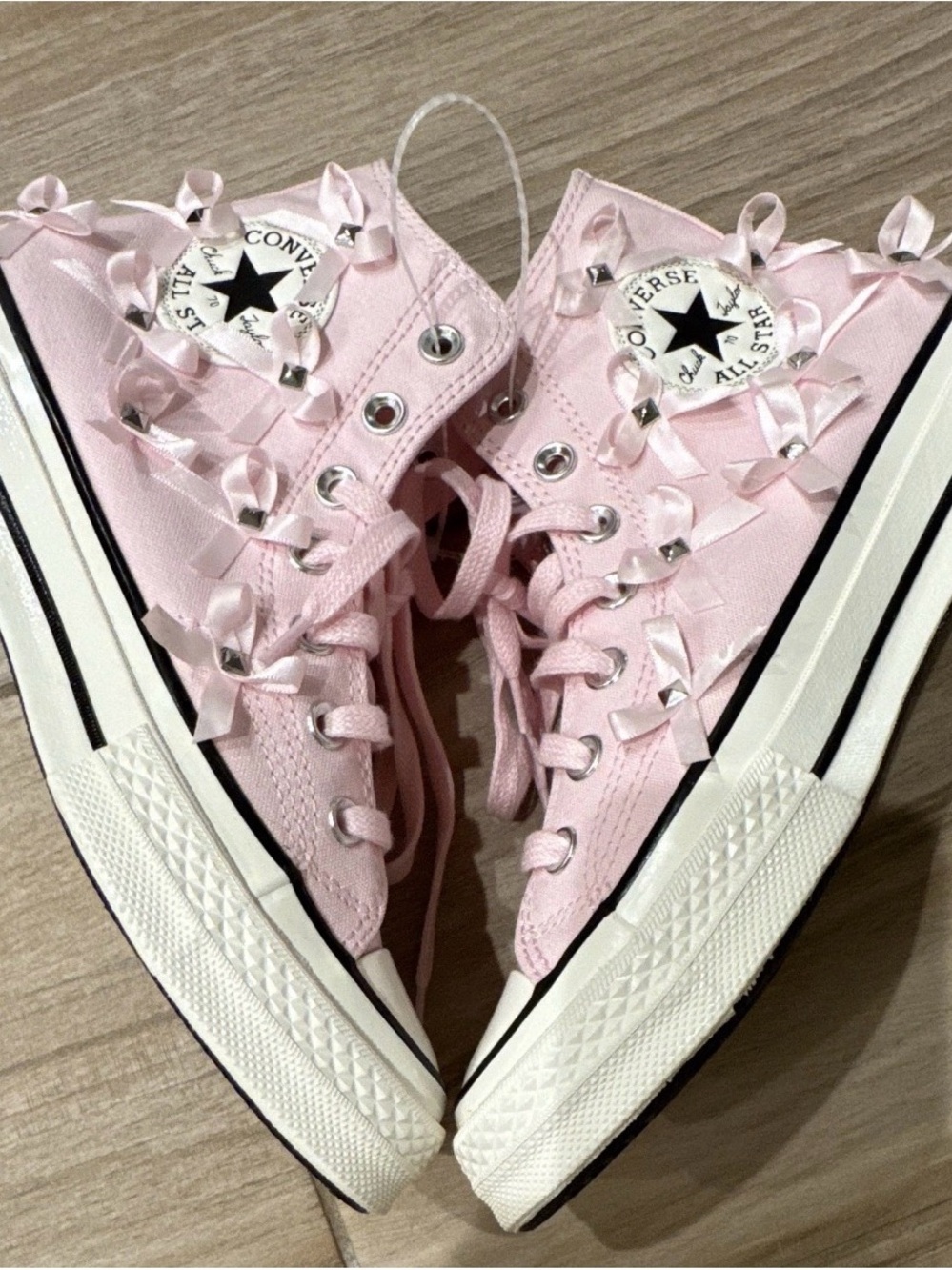 7.5W Converse Chuck Taylor All Star High Top Pink Canvas Lace-Up Sneaker